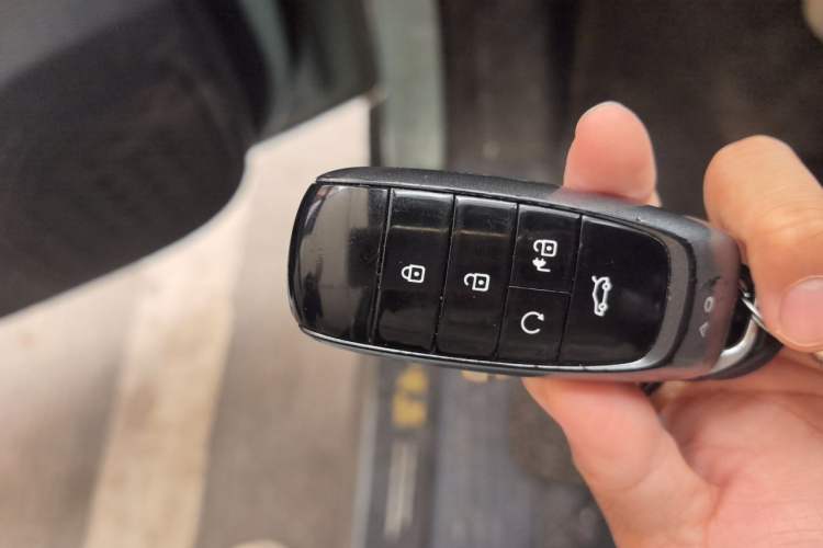Used AION Y 2022 70 Enjoyment Edition Lithium Iron Phosphate Vehicle Key
