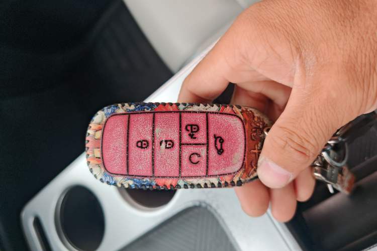 Used AION Y 2022 Plus 70 Smart Edition Vehicle Key