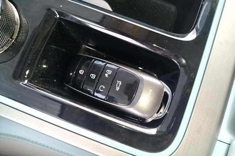 Used AION Y 2022 80 Ultra-Long Range Edition Vehicle Key