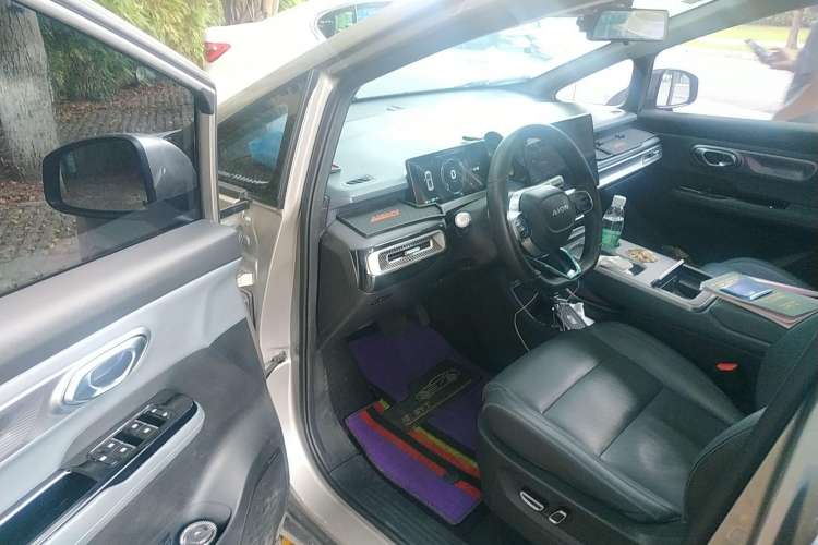Used AION Y 2022 Plus 70 Smart Edition Driver Seat