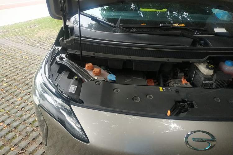 Used AION Y 2022 Plus 70 Smart Edition Engine Bay Right