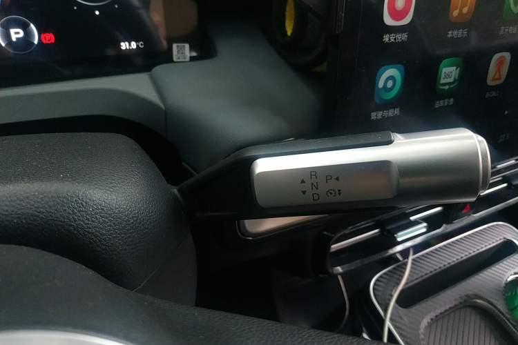 Used AION Y 2022 Plus 70 Smart Edition Gear Lever