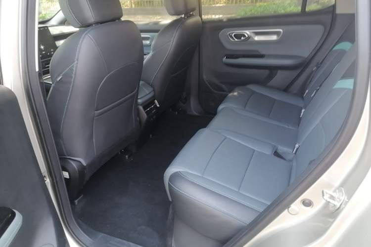 Used AION Y 2022 70 Intelligent Edition Lithium Iron Phosphate Left Rear Seat