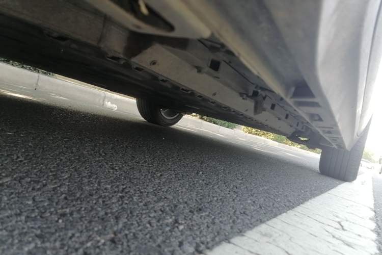 Used AION Y 2022 70 Intelligent Edition Lithium Iron Phosphate Left Side Sill