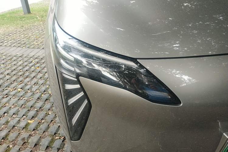 Used AION Y 2022 Plus 70 Smart Edition Right Front Headlight