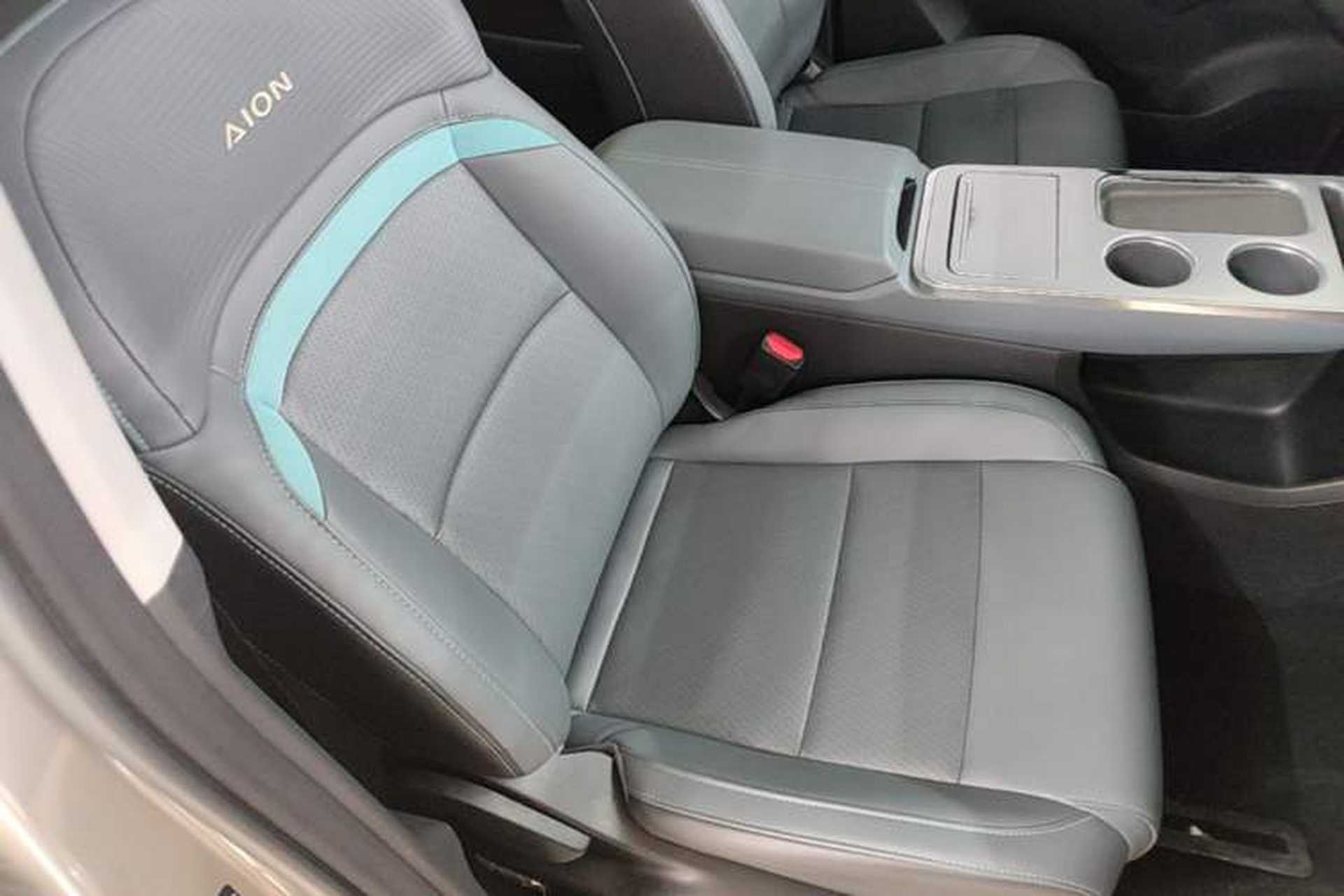 Used AION Y 2022 Plus 70 Smart Edition Right Front Seat