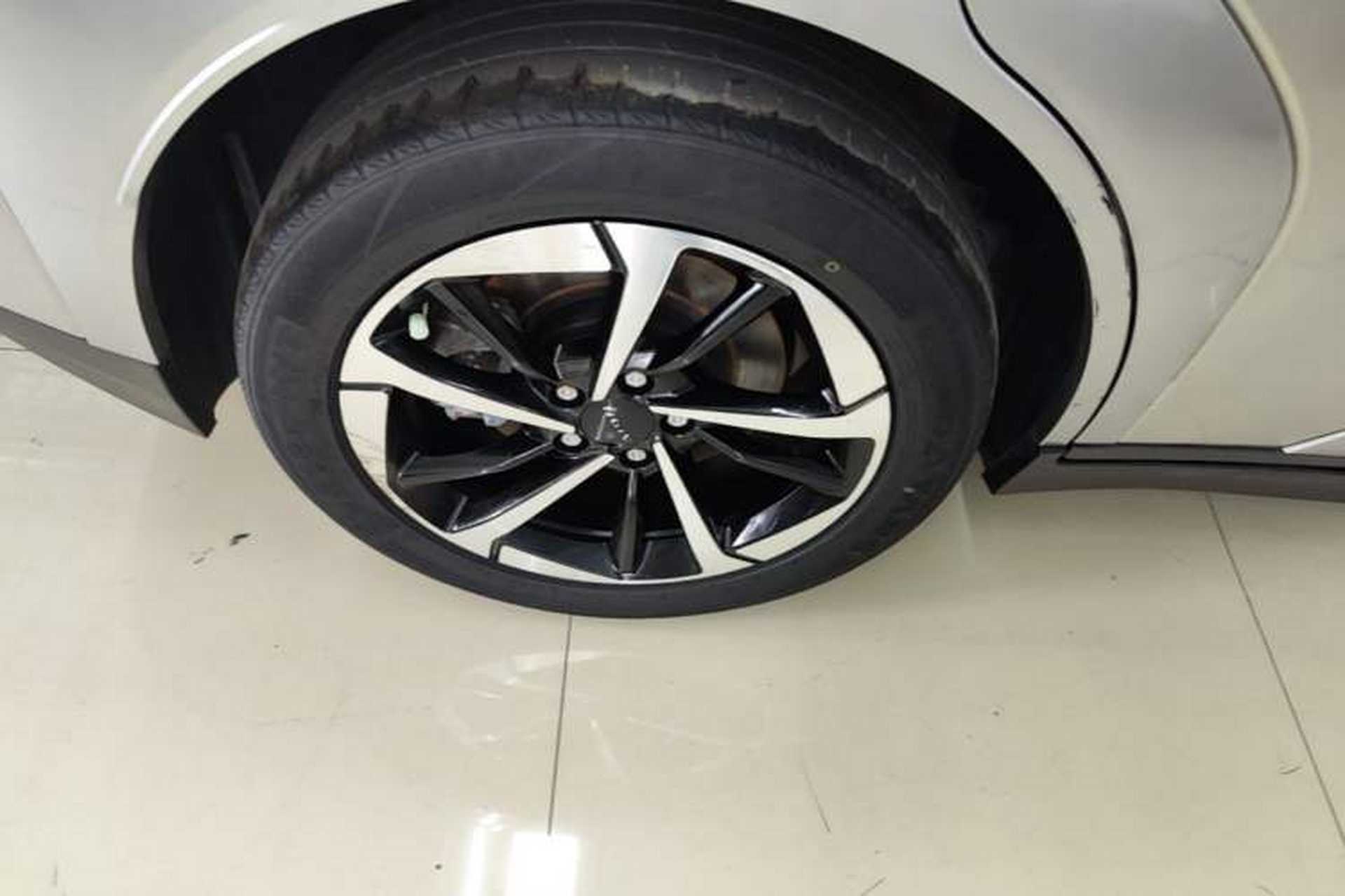 Used AION Y 2022 Plus 70 Smart Edition Right Rear Wheel Hub