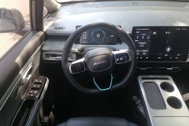 Used AION Y 2022 70 Intelligent Edition Lithium Iron Phosphate Steering Wheel