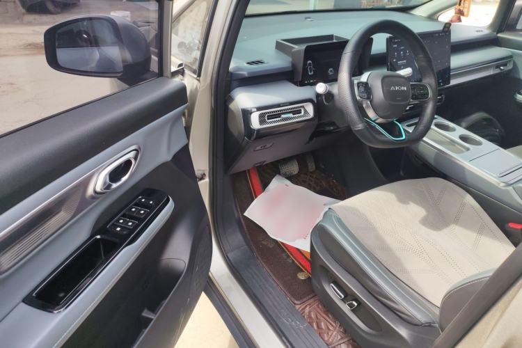 Used AION Y 2022 Plus 70 Smart Edition Driver Seat