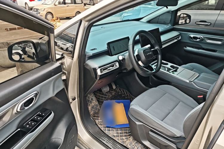 Used AION Y 2022 Plus 70 Smart Edition Driver Seat