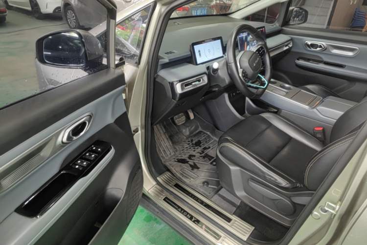 Used AION Y 2022 Plus 70 Enjoy Edition Driver Seat