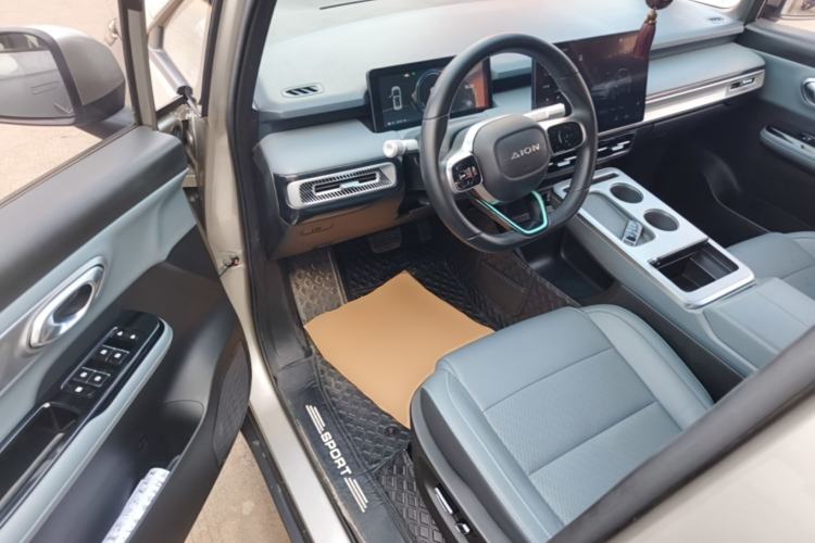 Used AION Y 2022 Plus 70 Smart Edition Driver Seat