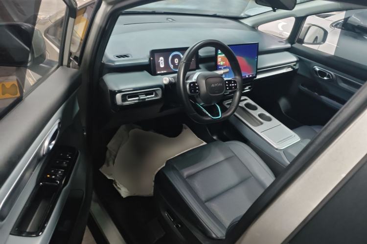 Used AION Y 2022 Plus 80 Smart Edition Driver Seat