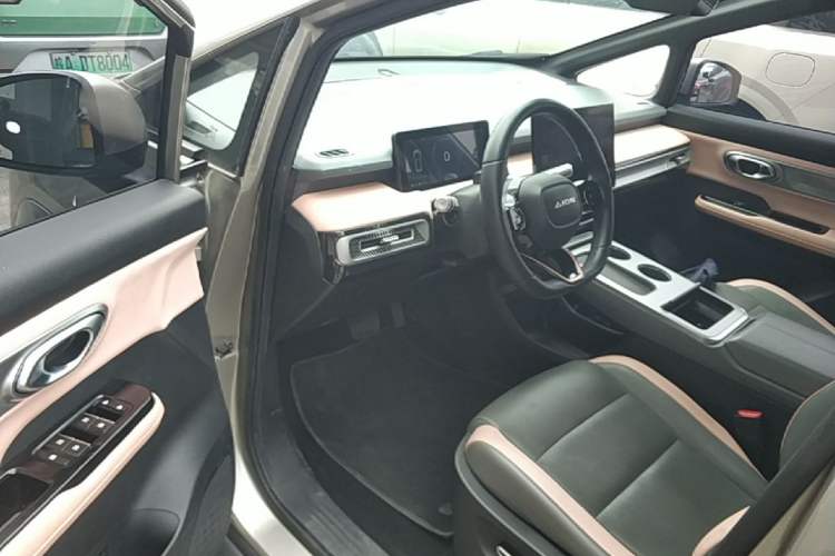 Used AION Y 2022 Plus 70 Tech Edition Driver Seat