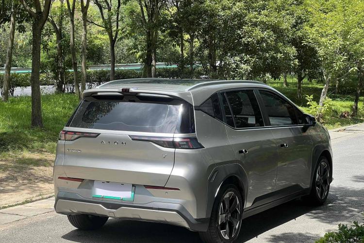Used AION Y 2022 70 Intelligent Edition Lithium Iron Phosphate Exterior 5