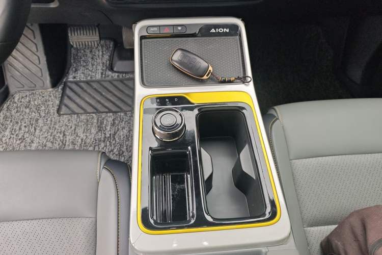 Used AION Y 2022 80 Intelligent Driving Version Gear Lever