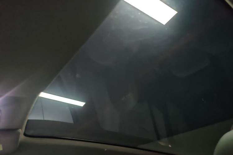 Used AION Y 2022 Plus 80 Smart Edition Headliner