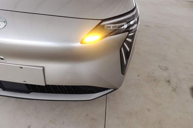 Used AION Y 2022 Plus 70 Smart Edition Left Front Headlight