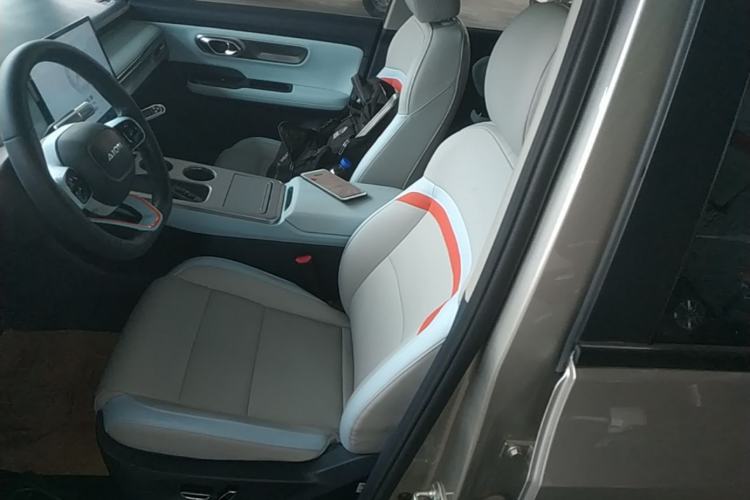 Used AION Y 2022 Plus 70 Smart Edition Left Front Seat