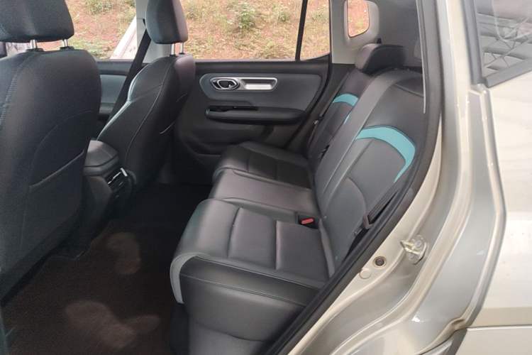 Used AION Y 2022 Plus 70 Smart Edition Left Rear Seat