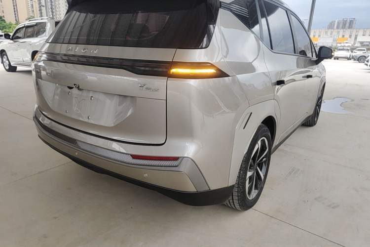 Used AION Y 2022 Plus 70 Smart Edition Rear Right 45 Deg