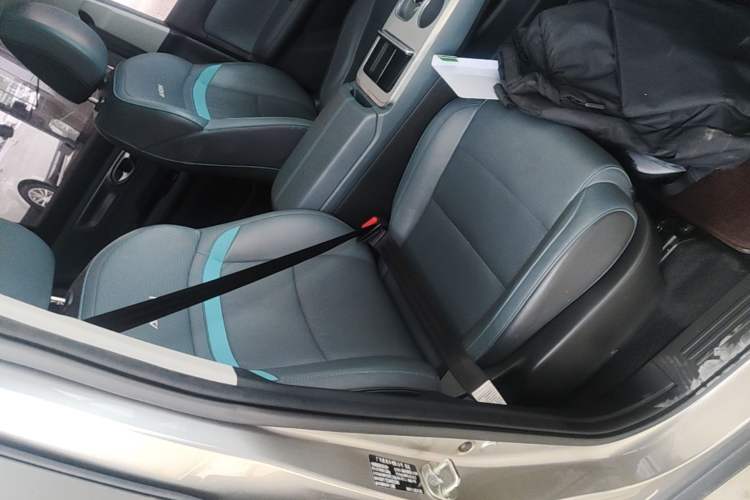 Used AION Y 2022 Plus 70 Smart Edition Right Front Seat