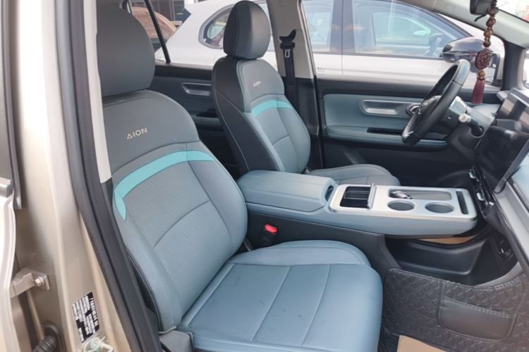 Used AION Y 2022 Plus 70 Smart Edition Right Front Seat