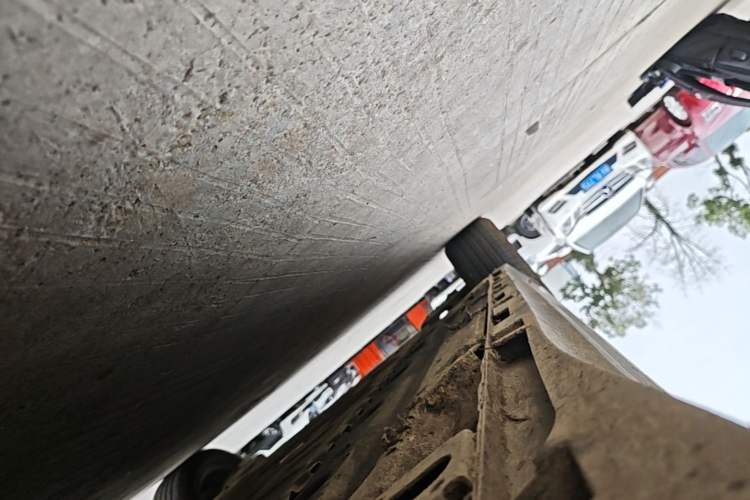 Used AION Y 2022 Plus 70 Smart Edition Right Side Sill