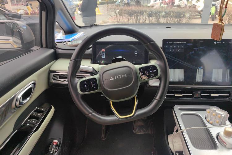 Used AION Y 2022 Plus 70 Tech Edition Steering Wheel