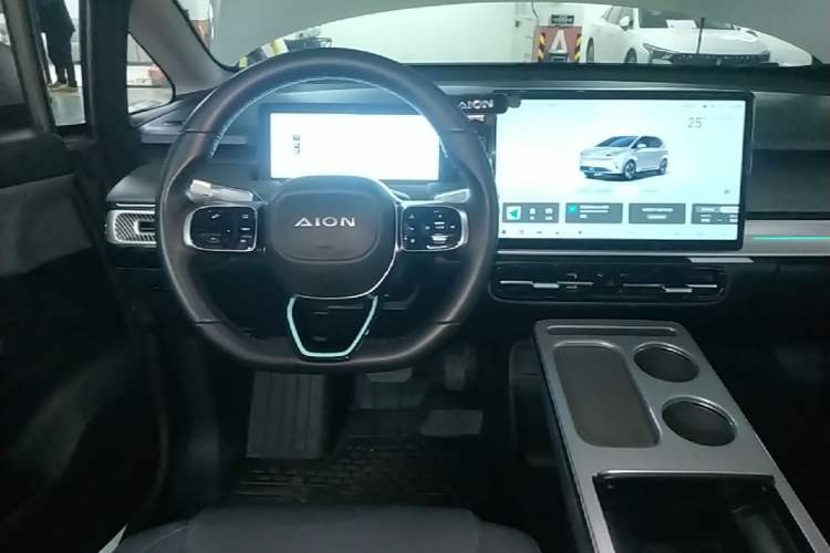 Used AION Y 2022 Plus 70 Smart Edition Steering Wheel