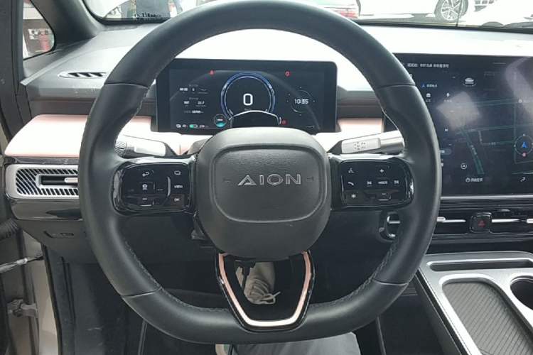 Used AION Y 2022 Plus 70 Tech Edition Steering Wheel