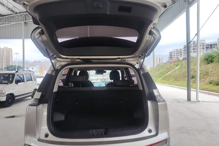 Used AION Y 2022 Plus 70 Smart Edition Trunk