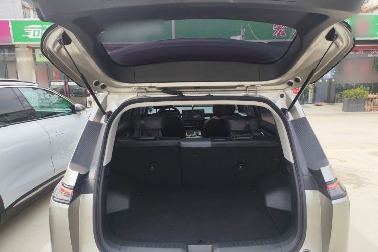 Used AION Y 2022 Plus 70 Smart Edition Trunk