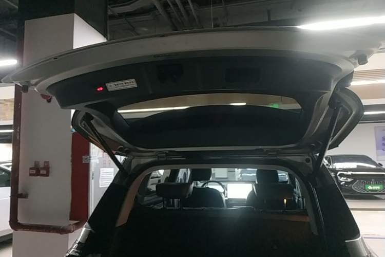 Used AION Y 2022 Plus 70 Smart Edition Trunk