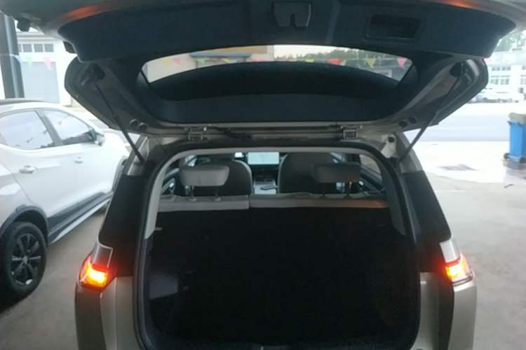 Used AION Y 2022 Plus 70 Smart Edition Trunk