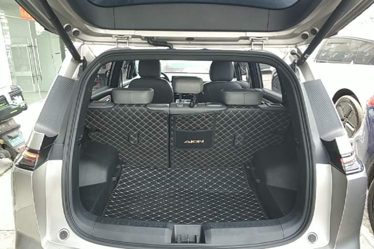 Used AION Y 2022 Plus 70 Tech Edition Trunk