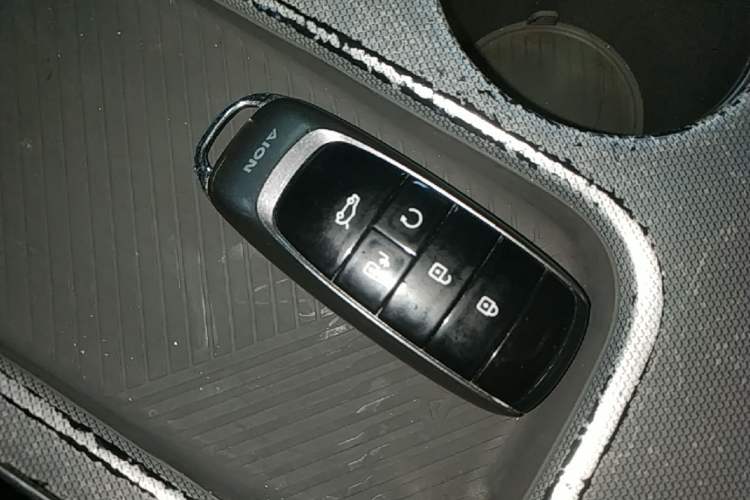 Used AION Y 2022 Plus 70 Smart Edition Vehicle Key