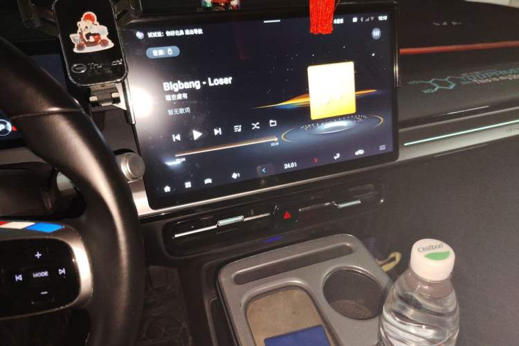 Used AION Y 2022 Plus 70 Smart Edition Audio And AC Panel