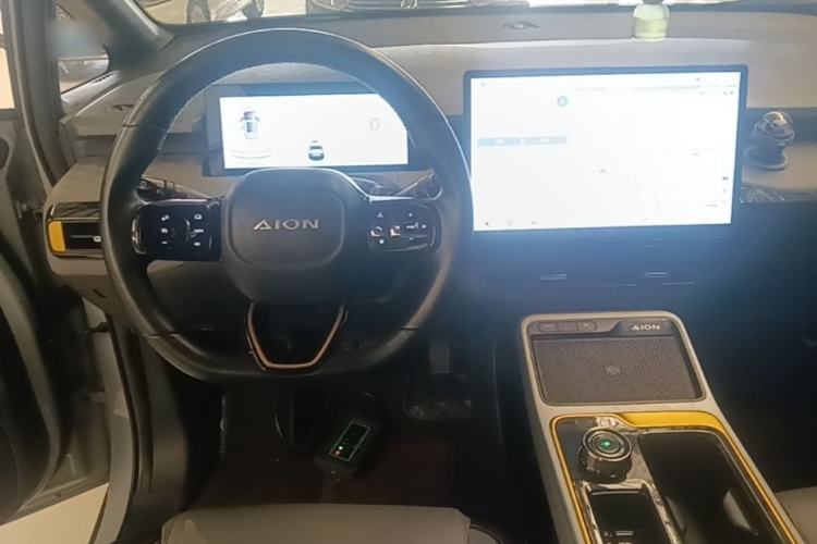 Used AION Y 2022 70 Intelligent Edition Lithium Iron Phosphate Center Console