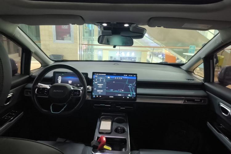 Used AION Y 2022 Plus 70 Smart Edition Center Console