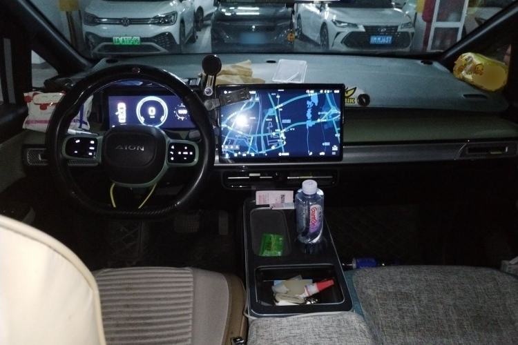 Used AION Y 2022 Plus 80 Enjoy Edition Center Console