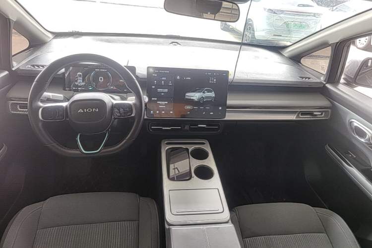 Used AION Y 2022 Plus 80 Enjoy Edition Center Console