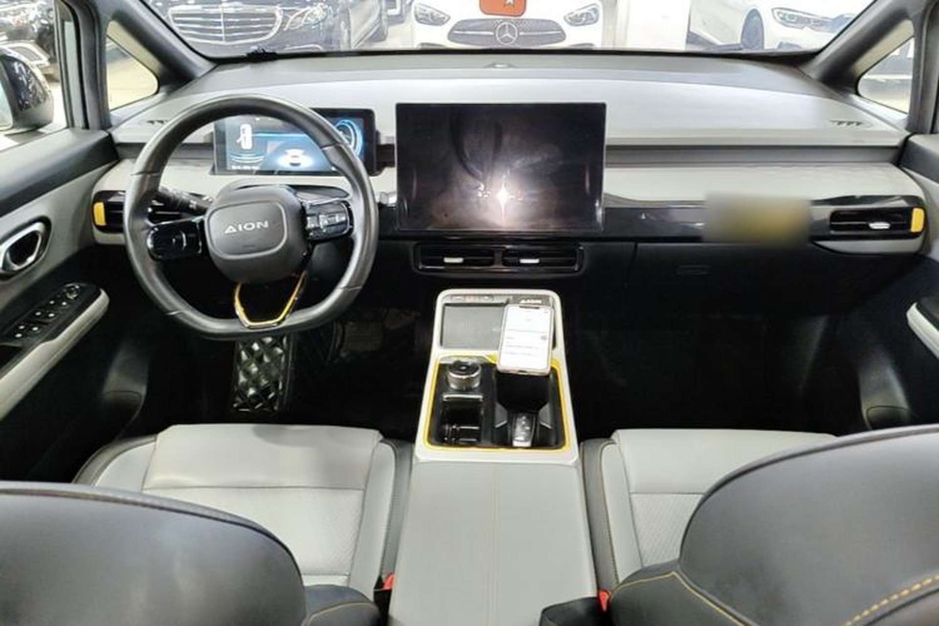 Used AION Y 2022 70 Intelligent Edition Lithium Iron Phosphate Center Console
