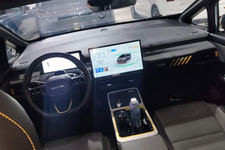 Used AION Y 2022 70 Tech Edition Lithium Iron Phosphate Center Console