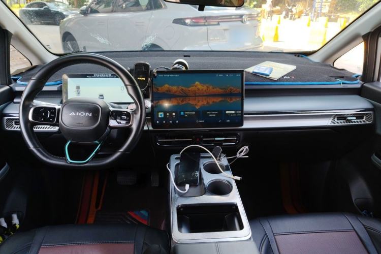 Used AION Y 2022 Plus 80 Enjoy Edition Center Console