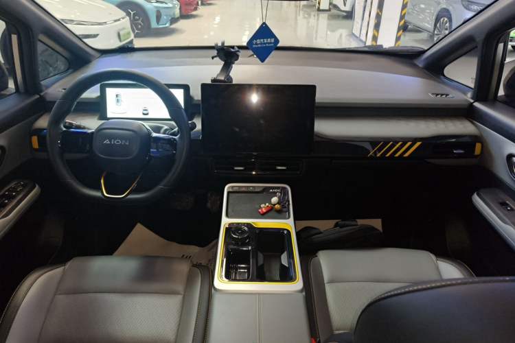 Used AION Y 2022 70 Intelligent Edition Lithium Iron Phosphate Center Console