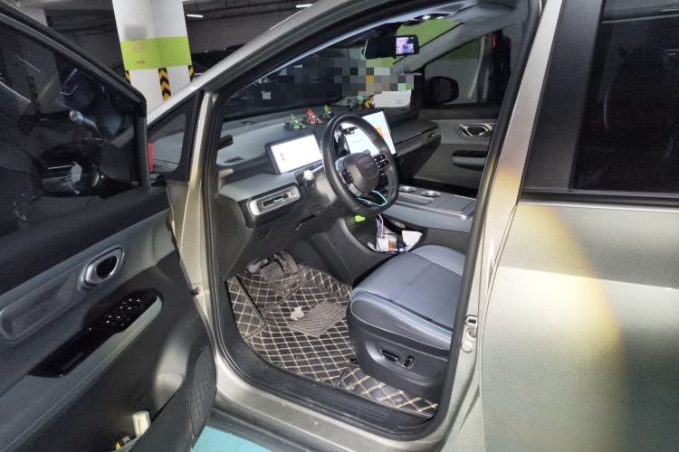 Used AION Y 2022 Plus 70 Smart Edition Driver Seat