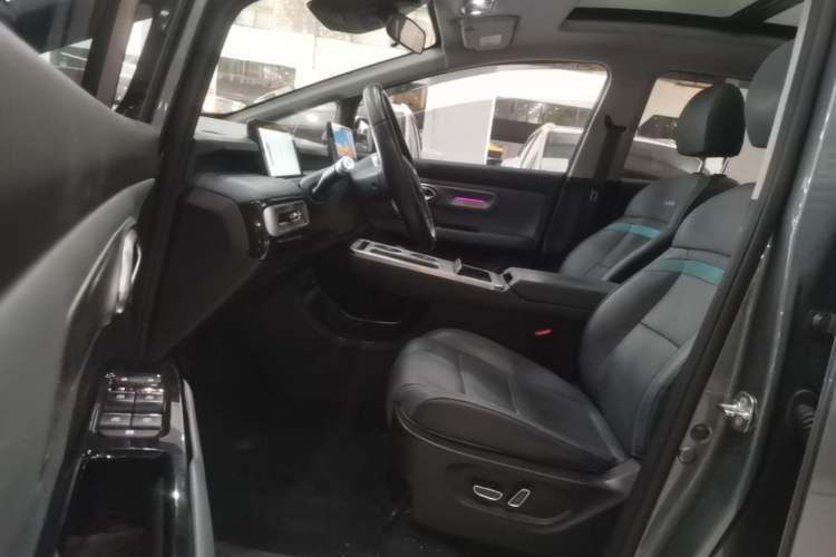 Used AION Y 2022 Plus 70 Smart Edition Driver Seat