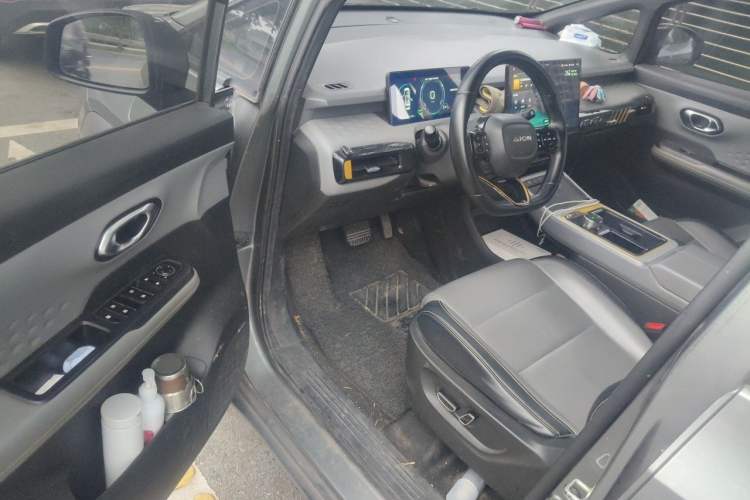 Used AION Y 2022 80 Ultra-Long Range Edition Driver Seat