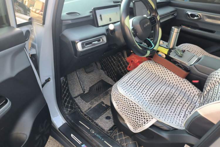 Used AION Y 2022 Plus 70 Smart Edition Driver Seat